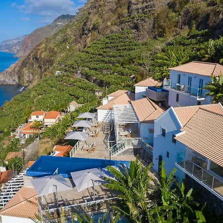 Escarpa - The Madeira Hideaway Курортный комплекс Понта-ду-Сол