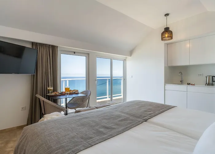 Escarpa - The Madeira Hideaway Resort 3*