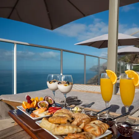 Курортный комплекс Escarpa - The Madeira Hideaway Понта-ду-Сол
