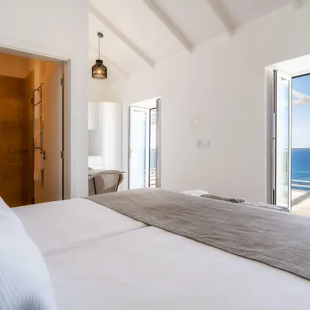 Курортный комплекс Escarpa - The Madeira Hideaway Понта-ду-Сол